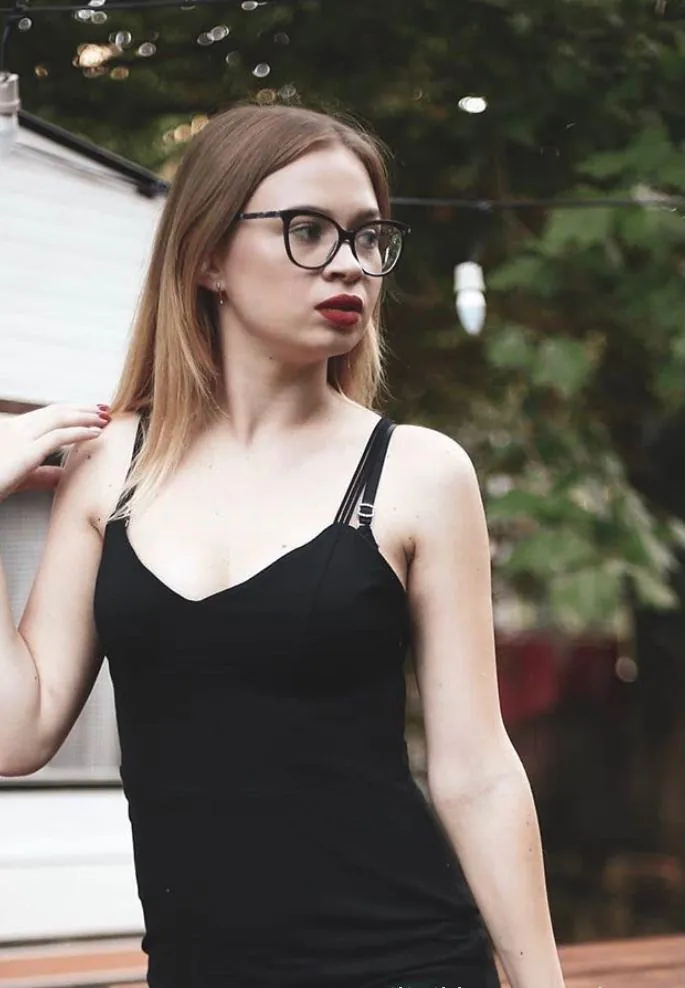 Ava